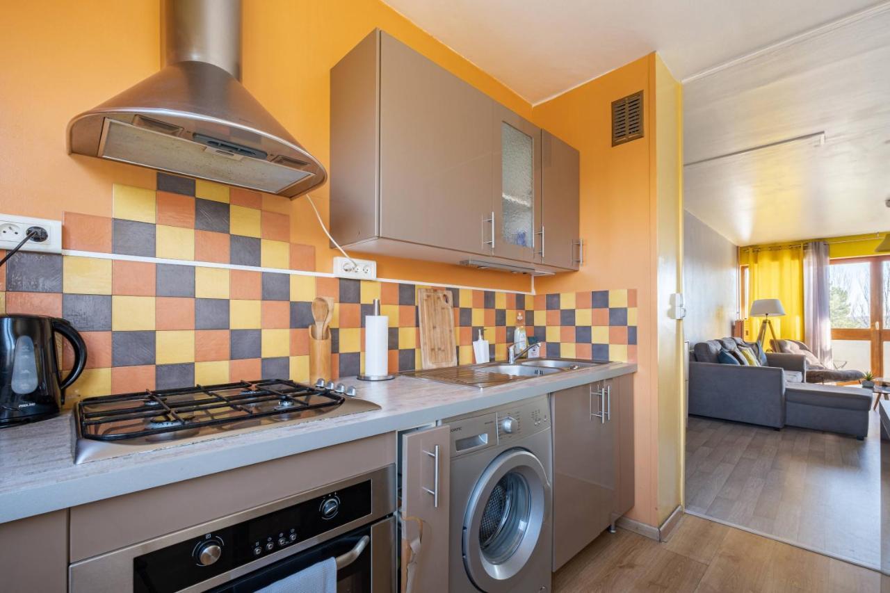 Appartement spacieux équipé avec WIFI Bourges Esterno foto