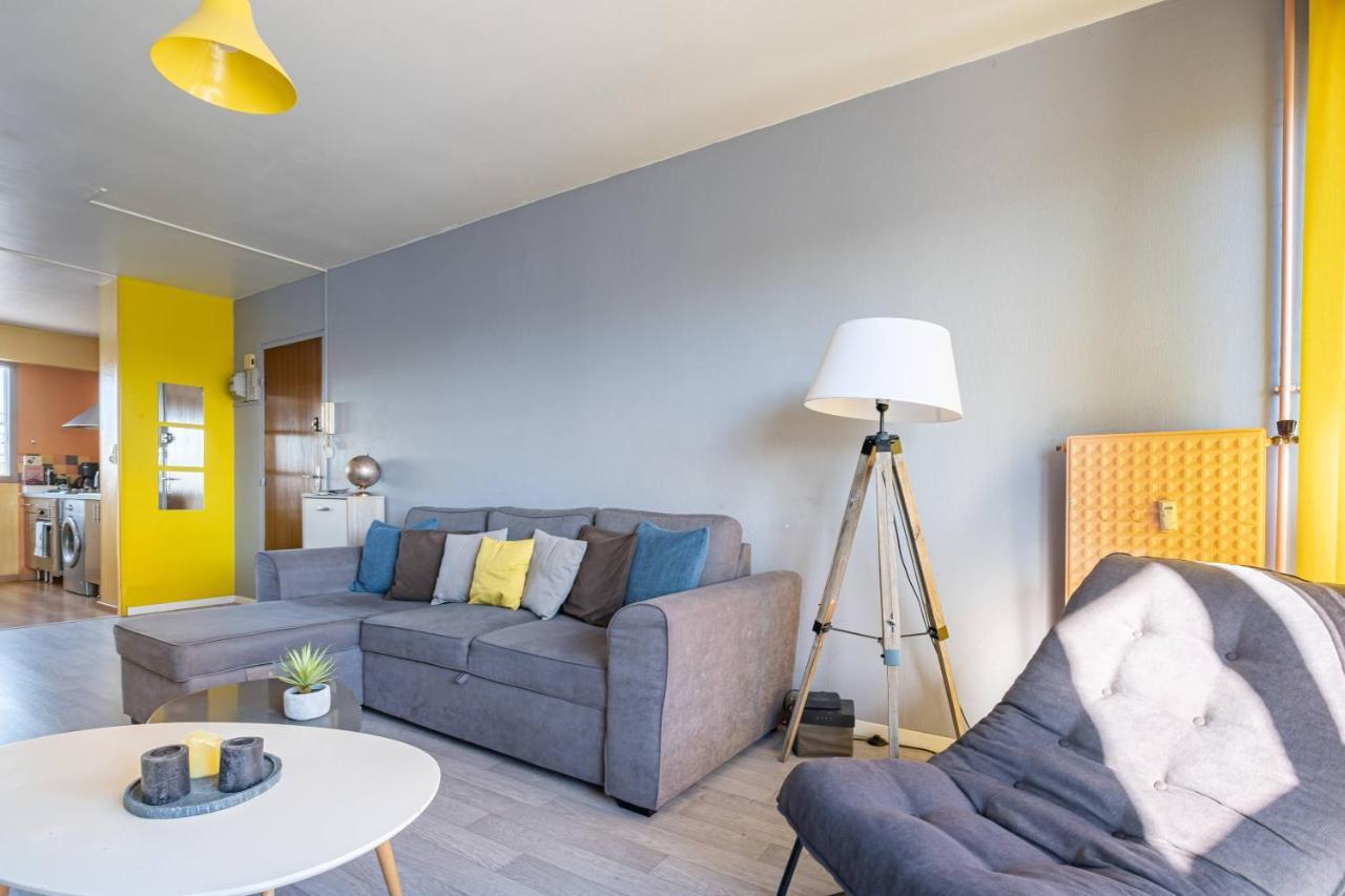 Appartement spacieux équipé avec WIFI Bourges Esterno foto